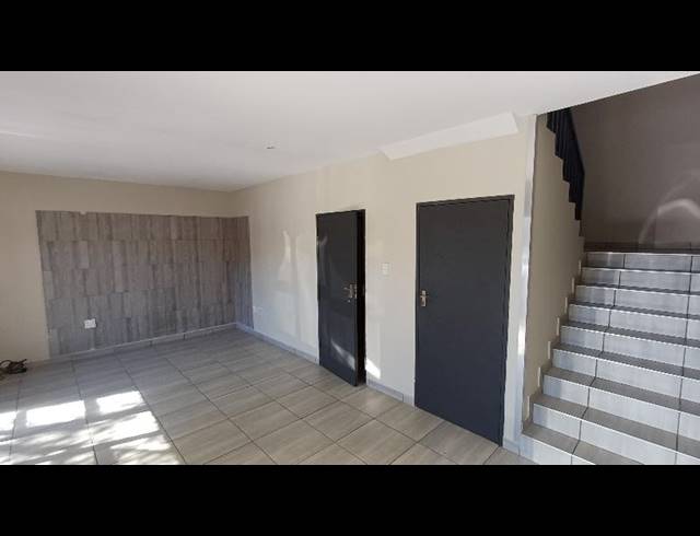 INDUSTRIAL PROPERTY TO RENT IN HENNOPSPARK